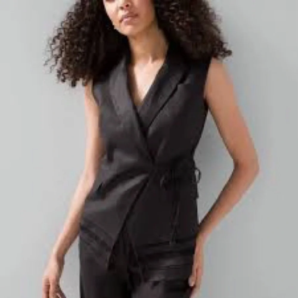 White House Black Market Tie Front Studio Vest Blazer Eyelet Jacket Size 12 - Picture 1 of 8